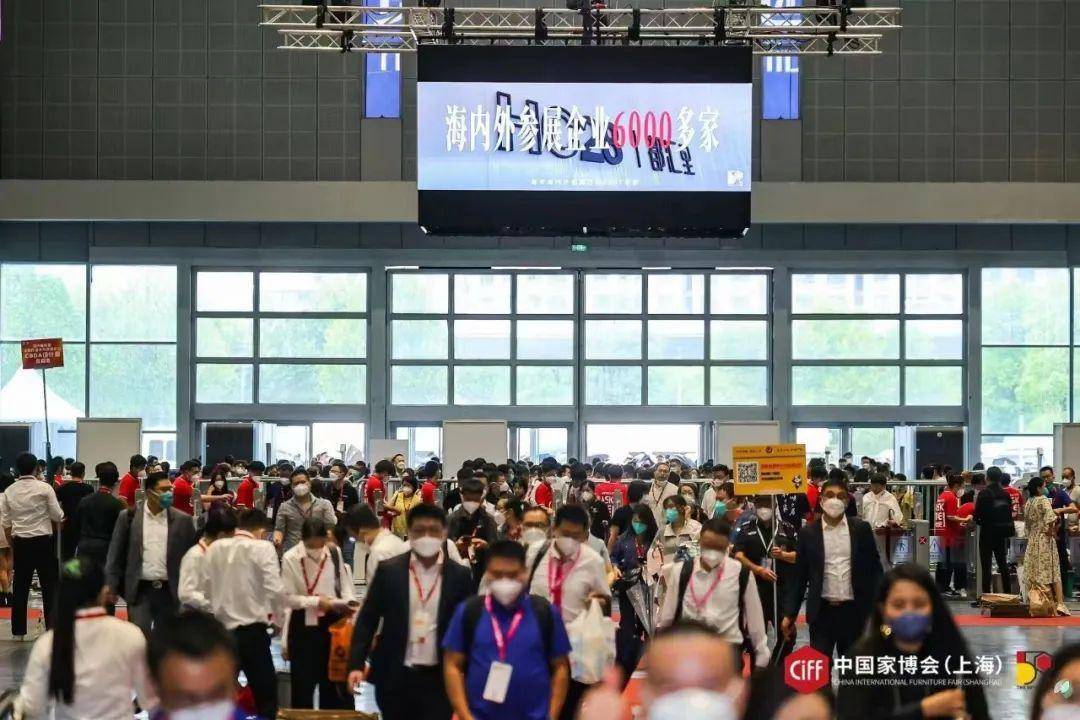 富軒全屋門(mén)窗上海建博會(huì)DAY2熱力持續(xù)吹響財(cái)富集結(jié)號(hào) 